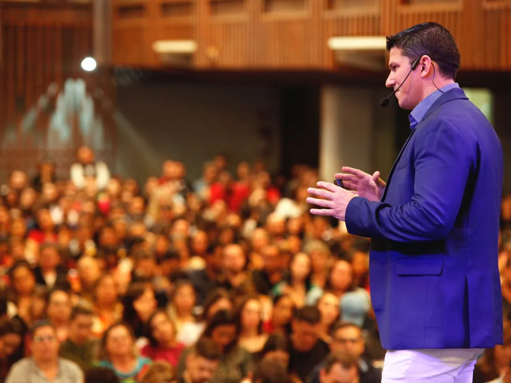 Palestra com público engajado